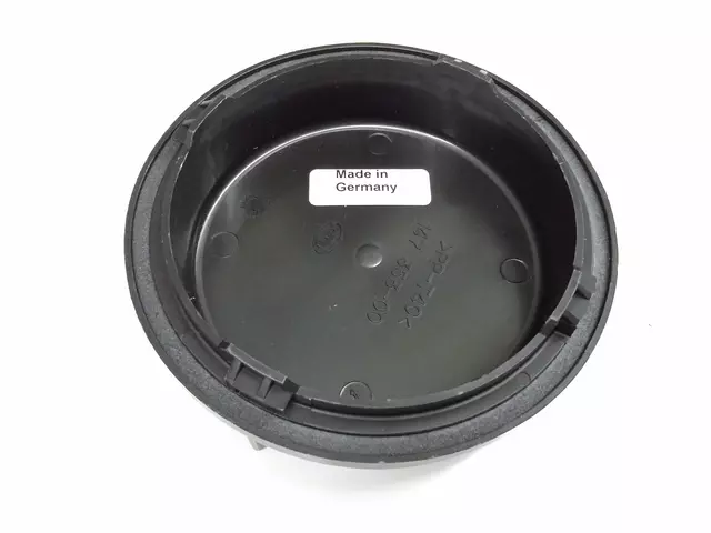 1K6941607A - Electrical: Rear Cap for Volkswagen: GTI, Jetta, R32, Rabbit Image