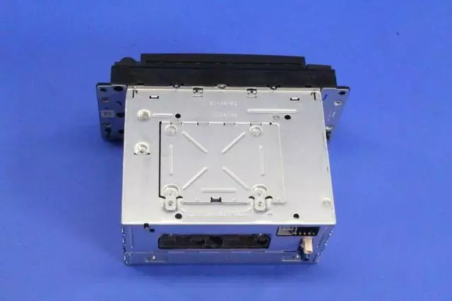 Multi Media Radio - Mopar (68294580AB)