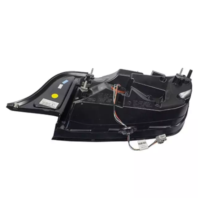 Tail Lamp Assembly - Ford (FR3Z-13405-B)