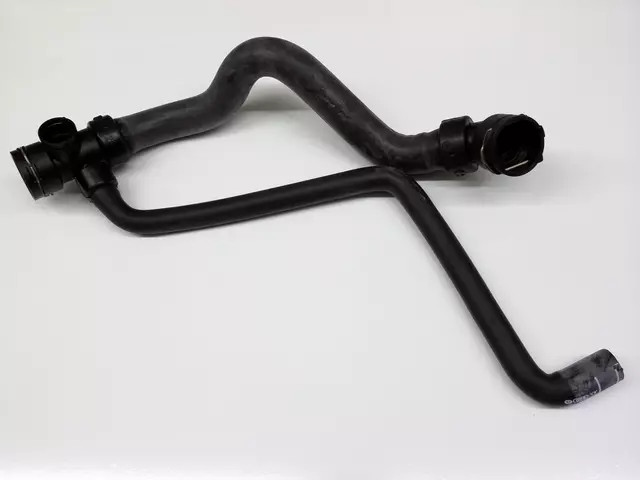 4B0121055J - : Lower Hose for Volkswagen: Passat Image