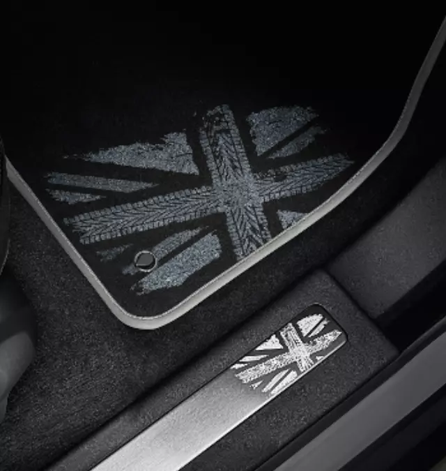 LR068394 - : Carpet Mats, Union Jack Style, Monochrome for Land-Rover Image