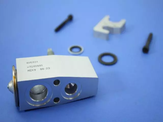 A/C Expansion Valve - Mopar (68110614aa)