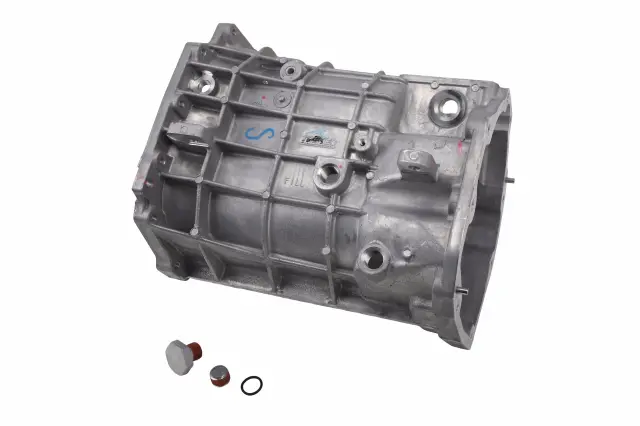 19303752 - : Manual Transmission Case for GM Image