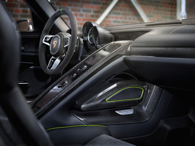 91804400006SPA - Interior: 2015 Porsche 918 Spyder - Spyder Stowage Set (2-Piece) for Porsche: 918 Spyder Image