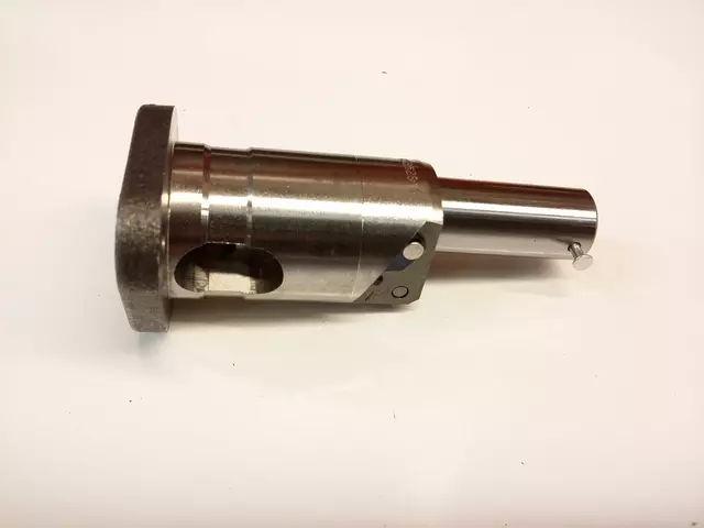 135400T020 - Engine: Tensioner for Toyota Image image