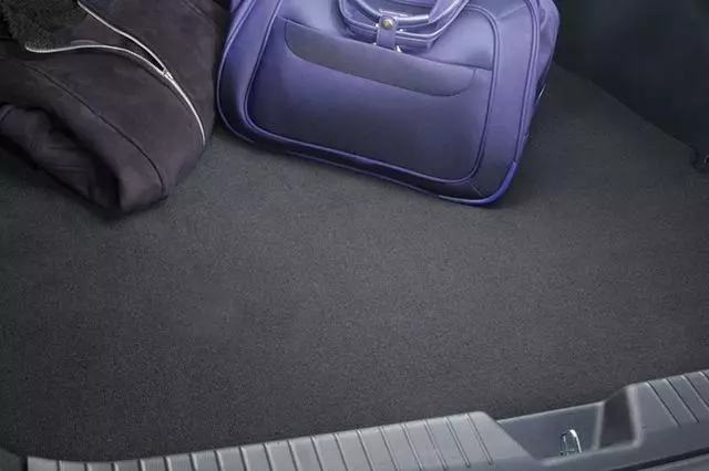 3RF12AC200 - Cargo Management: Cargo Mat, Carpeted for Kia: Cadenza Image