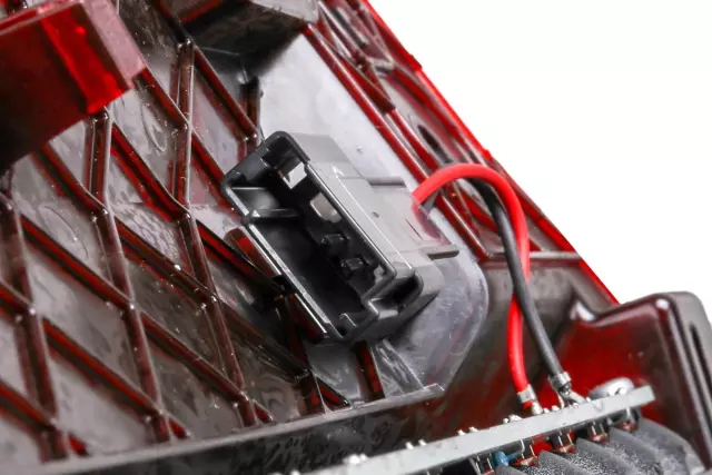 High Mount Stop Lamp - GM (25961508)