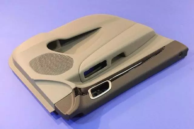 1GG251D3AL - Interior Trim: Front Door Trim Panel, Left for Jeep: Grand Cherokee Image