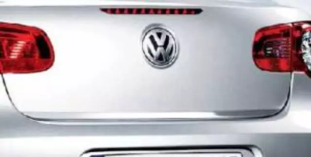 1Q0071360 - Exterior: Chrome Look Rear Accent Strip - Chrome for Volkswagen: Eos Image