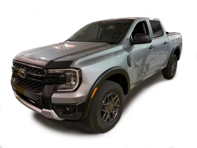 VR1WZ16268A - Exterior: Style Fender Flares for Ford Image