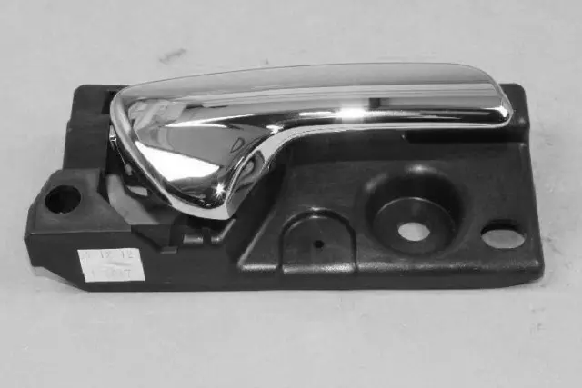 68079302AB - : OEM NEW 2011-20 Mopar Jeep Grand Cherokee Door Interior Handle Right 68079302AB for Dodge: Durango | Jeep: Grand Cherokee, Grand Cherokee WK Image