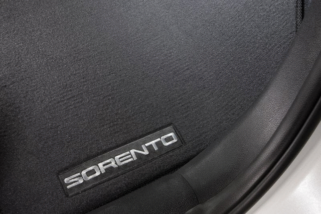 C6114ADU00 - Interior: Floor Mats, Carpet for Kia: Sorento Image