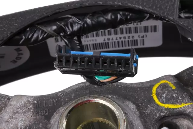 22947787 - Steering: Steering Wheel for Cadillac: Escalade, Escalade ESV, Escalade EXT | Chevrolet: Avalanche, Silverado 1500, Silverado 2500 HD, Silverado 3500 HD, Suburban 1500, Suburban 2500 | GMC: Sierra 1500, Sierra 2500 HD, Sierra 3500 HD, Yukon XL 1500, Yukon XL 2500 Image