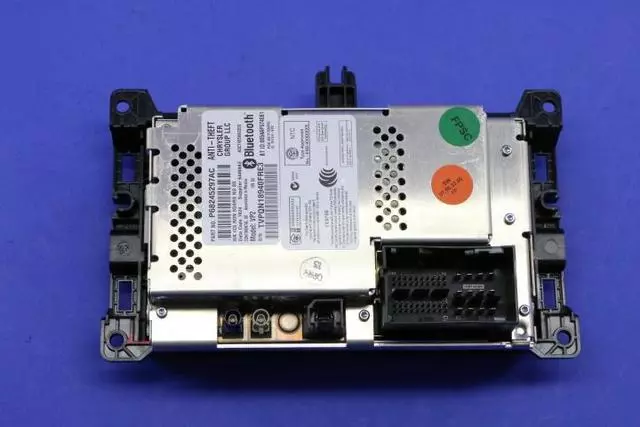 Multi Media Radio - Mopar (68245297AE)