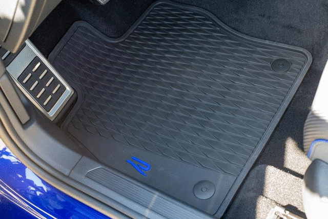 5H606153082V - : Floor Mats for Volkswagen Image