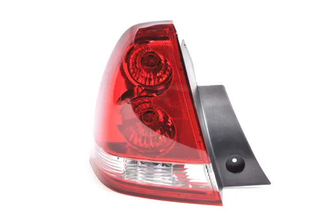 Driver Side Tail Lamp Assembly - GM (19260000)