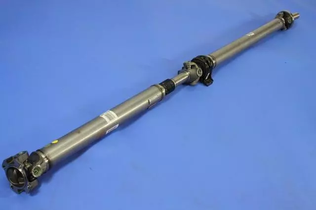 68235626AD - Rear Axle; American Axle 292 MM Single Rear Wheel; Differential and Drive Line: Drive Shaft for Ram: 2500 Image