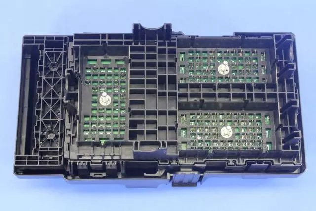 68264525AF - : Intelligent Power Power Distribution Center for Mopar Image