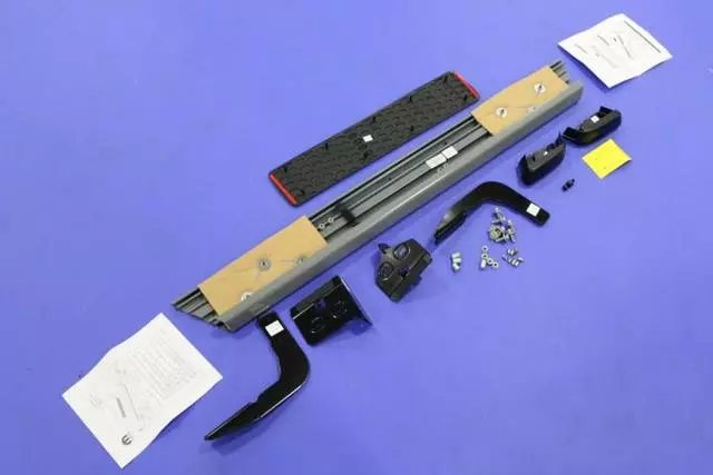 Board Running Board, Right - Mopar (68148290AB)