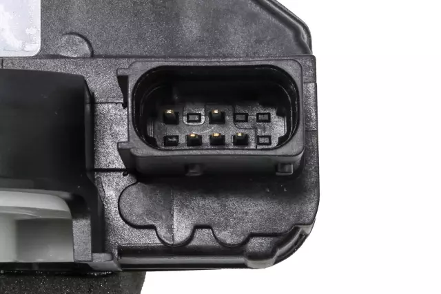 Front Passenger Side Door Latch - GM (13579523)