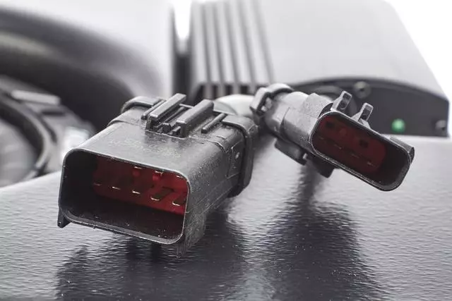 Audio Upgrade, 200W Sub-Woofer & Amplifier - GM (19119205)