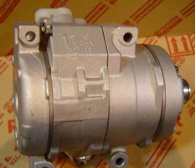 Compressor - Toyota (88320-33140-84)