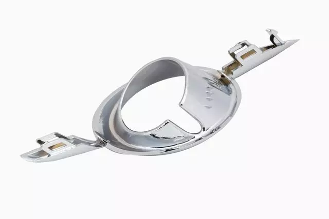 Passenger Side Front Fog Lamp Cover - GM (95470237)