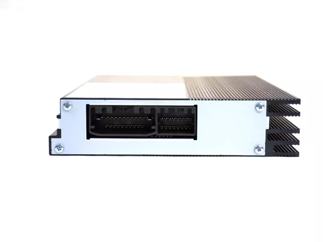 Amplifier - Mopar (05091803AE)