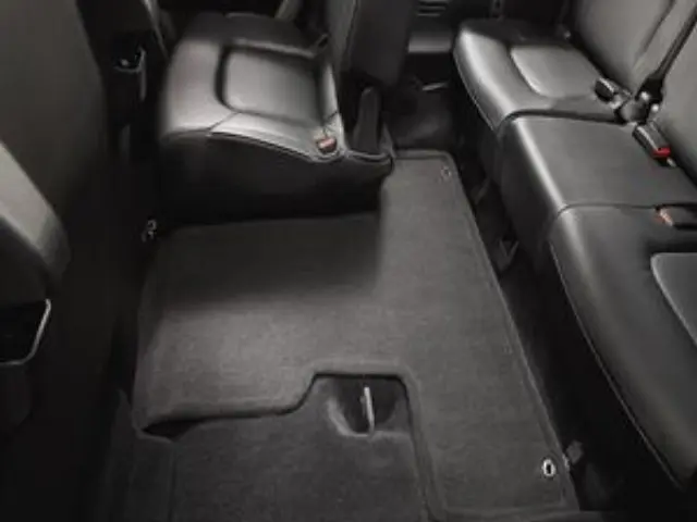 999E23XCC2 - Interior: Carpeted Floor Mat - Center (replaces 2nd-Row Console) for Infiniti Image