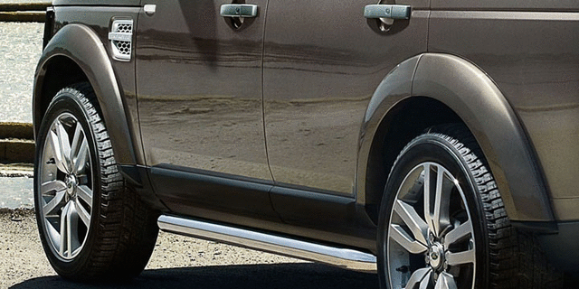 VTD500010 - Exterior: Side Protection Tubes, Stainless Steel for Land Rover: LR3, LR4 Image