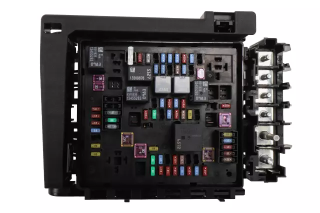 84572691 - : Engine Wiring Harness Junction Block for Chevrolet: Camaro Image