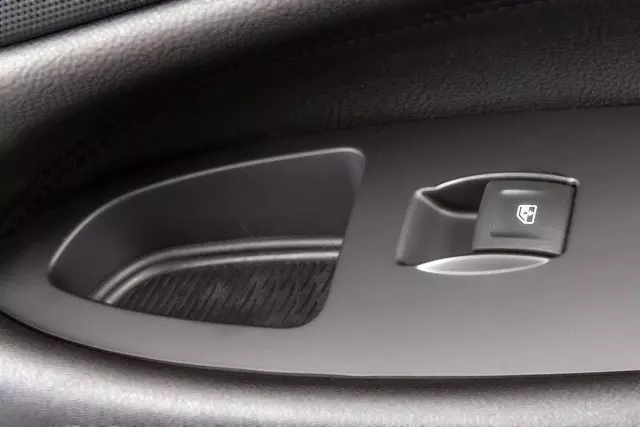 84031305 - Body: Door Trim Panel for GM Image