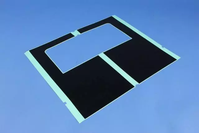 Fascia Decal - Mopar (1UA43GX9AA)