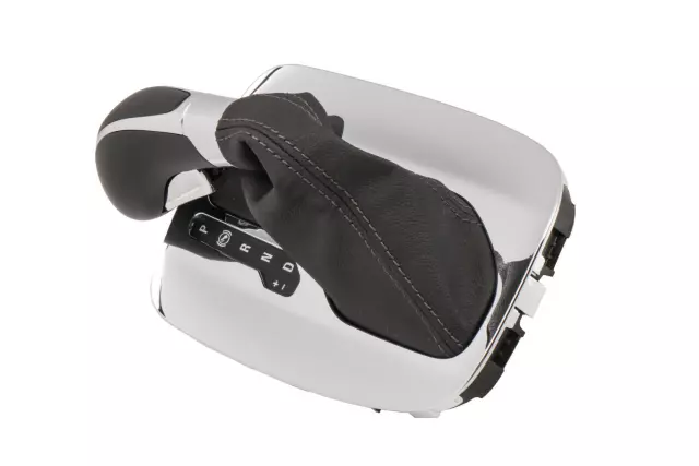 Jet Black Automatic Transmission Shift Lever Knob - GM (20986268)