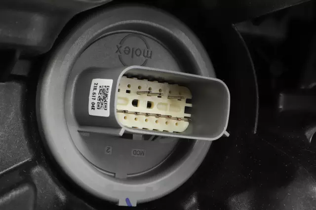 84718736 - Electrical: Headlamp Assembly for Cadillac: CT6 Image