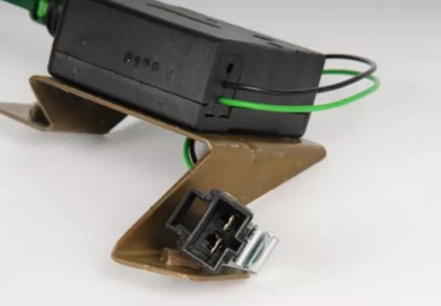 15676009 - Electrical: Window Actuator for Cadillac: Escalade | Chevrolet: Blazer, C1500, C2500, C3500, C3500HD, K1500 Pickup, K2500 Pickup, K3500 Pickup, Suburban C1500, Suburban C2500, Suburban K1500, Suburban K2500, Tahoe | GMC: C1500 Pickup, C2500 Pickup, C3500 Pickup, C3500HD, K1500 Pickup, K2500 Pickup, K3500 Pickup, Suburban C1500, Suburban C2500, Suburban K1500, Suburban K2500, Yukon Image