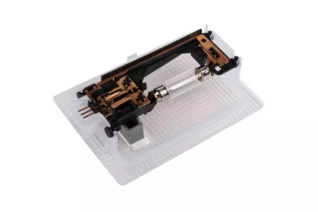 95063926 - : 2013-2022 GM - Rear Seat Position Center Courtesy Lamp for Buick: Encore | Chevrolet: Trax Image