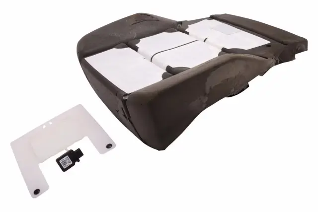 84768517 - : Front Passenger Presence Module for Chevrolet: Silverado 1500, Silverado 2500 HD, Silverado 3500 HD | GMC: Sierra 1500, Sierra 2500 HD, Sierra 3500 HD Image