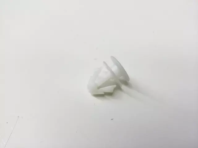 191853585A - Body: Lower Molding Clip for Audi: Q3, Q7, SQ7 Image