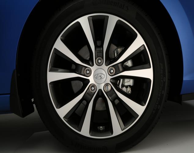 Wheel Locks - 15 Inch & 16 Inch Wheels - Hyundai (G2F41AU000)