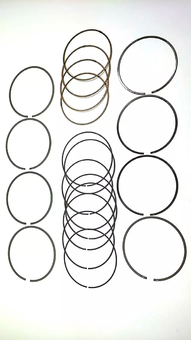 12033AC940 - Engine: Piston Ring Set for Subaru Image