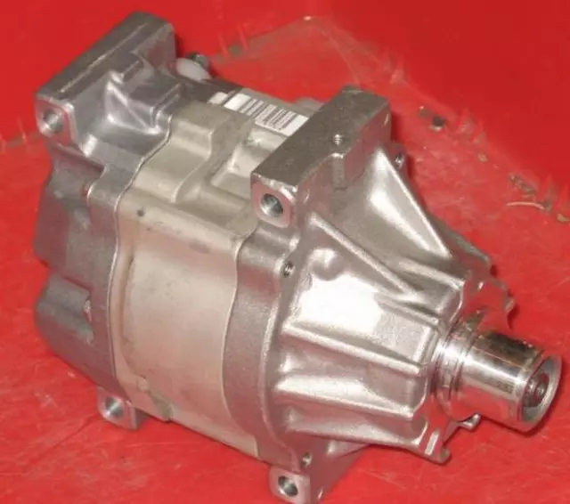 Compressor - Toyota (88320-52040-84)