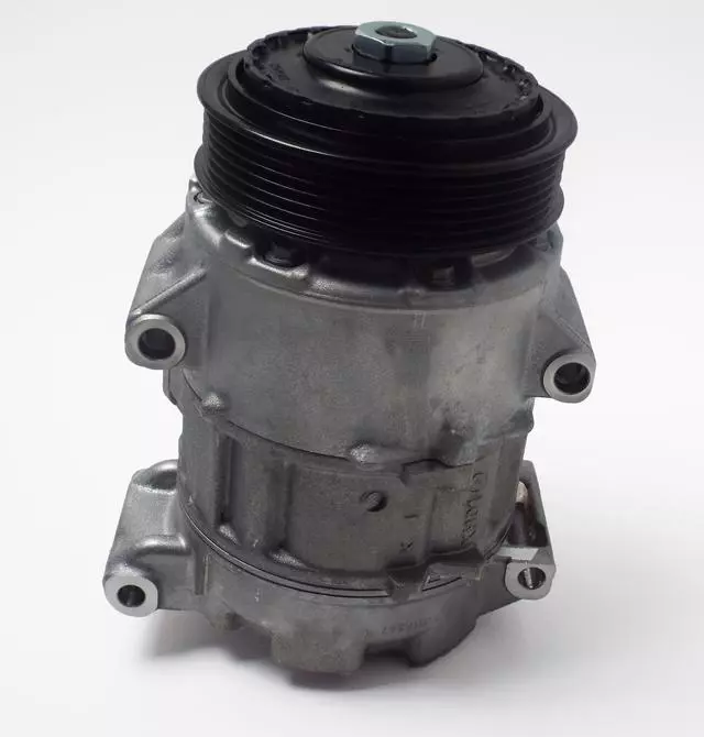 Compressor - Toyota (88310-08083)