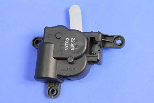 4734225AB - : Actuator for Chrysler: Grand Voyager, Town &amp; Country, Voyager | Dodge: Caravan, Grand Caravan Image