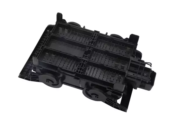 84303174 - : Part# 84303174 Engine Wiring Harness Junction Block for Chevrolet: Silverado 2500 HD, Silverado 3500 HD | GMC: Sierra 2500 HD, Sierra 3500 HD Image