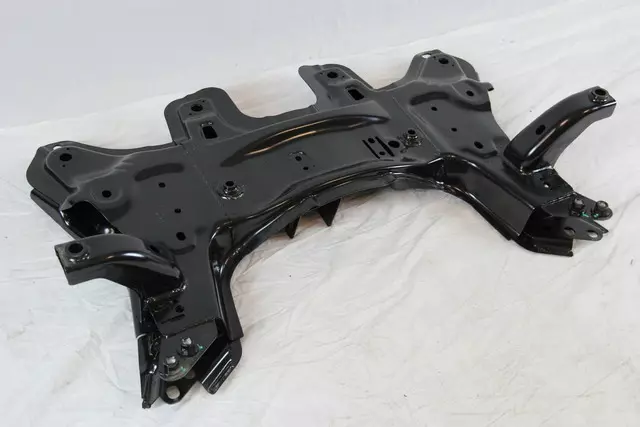 C/Member - Mopar (68109846AE)