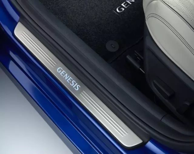 Illuminated Door Scuff Plates - Hyundai (ARF69-AU000)