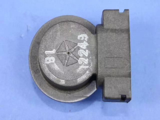 68060366AB - Electrical: Park, Turn, And Side Lamp Socket for Chrysler: 300M, Concorde | Dodge: Intrepid, Ram 1500, Ram 2500, Ram 3500, Viper | Jeep: Cherokee, Wrangler Image