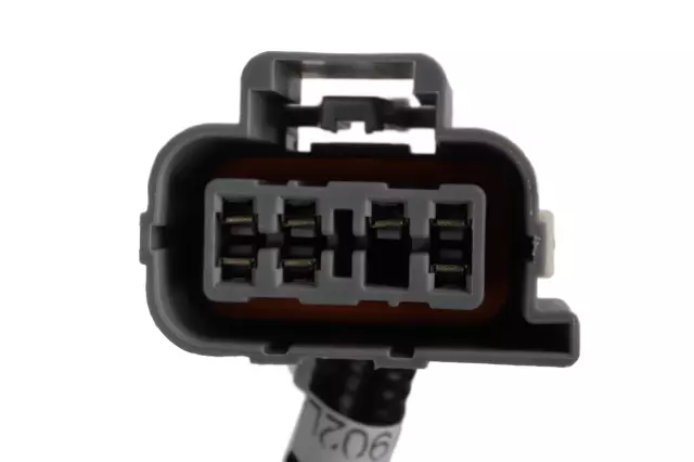 15832091 - Electrical: Combo Lamp Assembly for Chevrolet: Suburban 1500, Suburban 2500, Tahoe | GMC: Yukon, Yukon XL 1500, Yukon XL 2500 Image