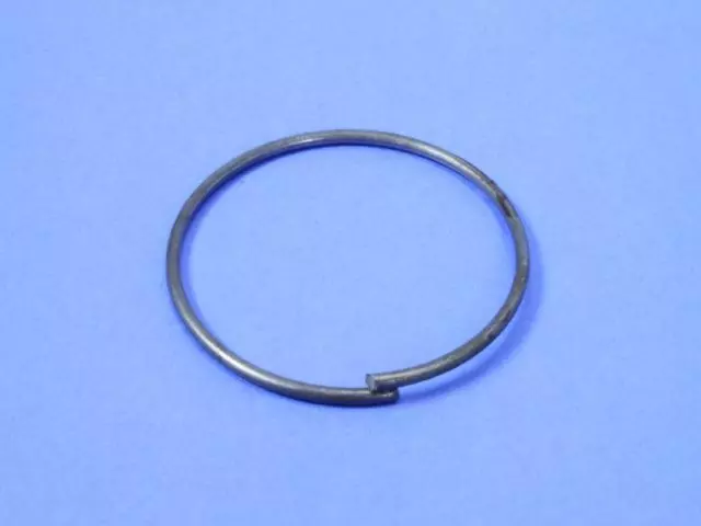 4461064 - Automatic Transmission 4 Speed [DG8]: Snap Ring for Dodge: Dakota, Durango, Ram 1500, Ram 2500, Ram 3500 | Jeep: Grand Cherokee Image